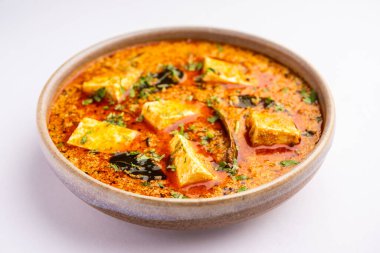 Paneer khus khus köri veya süzme peynir haşhaş tohumu kullanarak yapılan masala, Hint tarifi