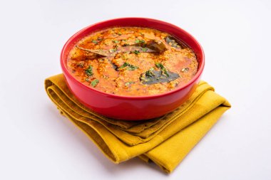 Khus khus sabzi Haşhaş tohumları kullanarak yapılan khas khas ki sabji olarak da bilinir.