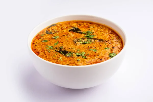 인도의 맛있는 요리인 양귀비씨를 사용하여 만든케흐스 지라고 도불리는 — 스톡 사진