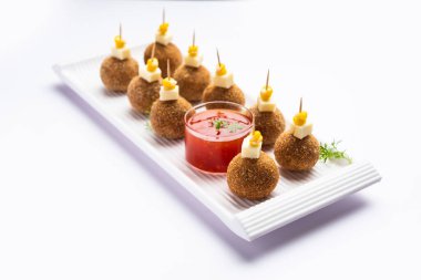 Soslu mısır gevreği - Hindistan 'dan popüler parti atıştırmalığı