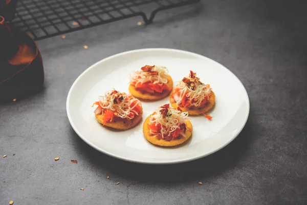 Papdi pizza are mini food bites, Indian kids favourite party snack