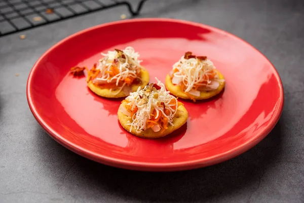 Papdi pizza are mini food bites, Indian kids favourite party snack