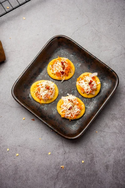 Papdi pizza are mini food bites, Indian kids favourite party snack