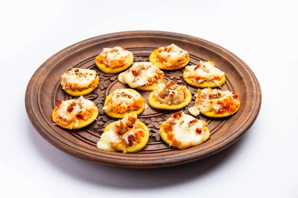 Papdi pizza are mini food bites, Indian kids favourite party snack