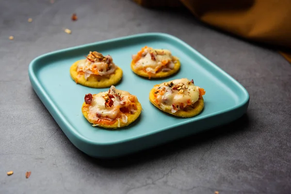 Papdi pizza are mini food bites, Indian kids favourite party snack