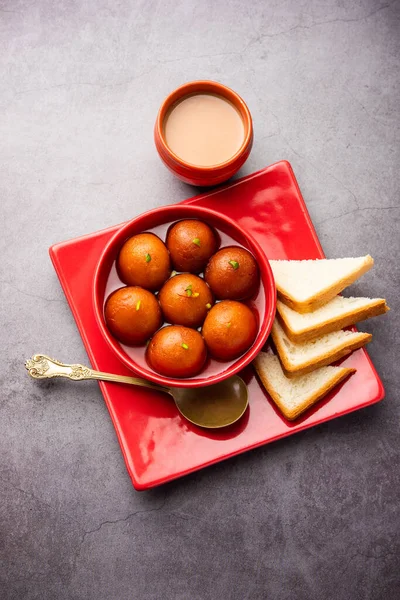 Bread Gulab Jamun是来自印度的一种方便快捷的甜点配方 — 图库照片