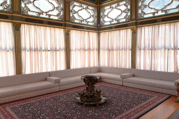 Istanbul Turquia Agosto 2021 Luxuoso Interior Decorado Pavilhão Otomano Palácio — Fotografia de Stock