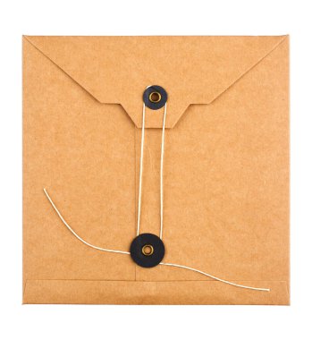 Üst görünüm kapalı kare vintage kağıt zarf kapalı tekstil iplik kapalı beyaz arkaplanda izole