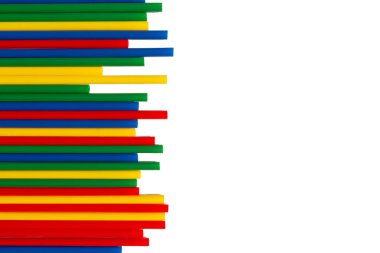 Plastik pipet desen arka planı. Kopya alanı ile soyut renkli canlı arkaplan. çeşitlilik kavramı