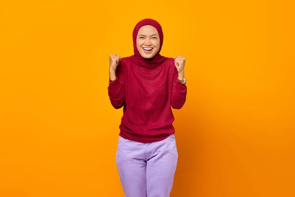 Excited Asian Muslim Woman Celebrating Victory Smiling Looking Ahead — Stock Photo, Image