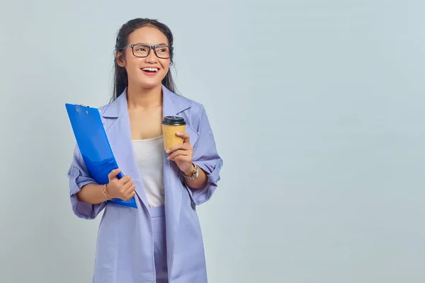 Portrait Cheerful Young Asian Business Woman Holding Clipboard Drinking Takeaway — Stock Photo, Image