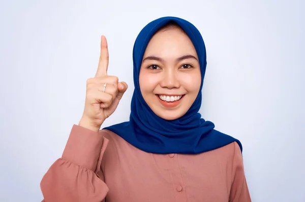 Excited Young Asian Muslim Woman Pink Shirt Pointing Finger Copy — стоковое фото