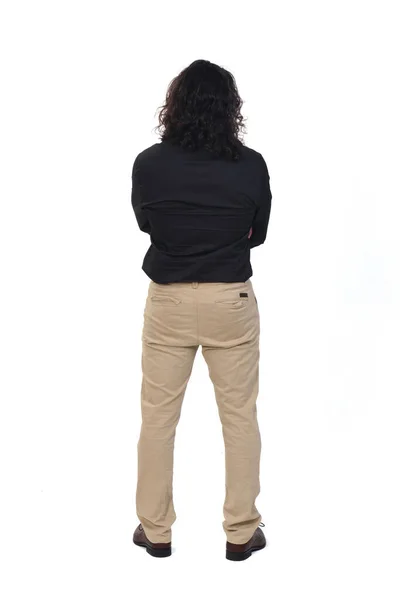 Back View Man Long Hair Arms Crossed White Background — Stok fotoğraf
