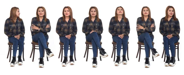 Vorderansicht Derselben Frauen Auf Stuhl Auf Weißem Hintergrund — Stockfoto