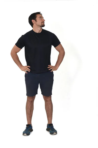 Front View Man Wearing Sportswear Shorts Looking Away Arms Akimbo — Stock Photo, Image