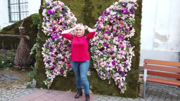 Timisoara Romania Abril 2019 Festival Internacional Flores Timfloralis Personas Turistas — Vídeo de stock