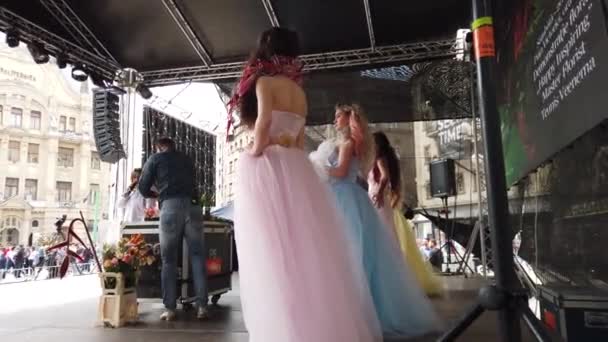 Timisoara Rumänien April 2019 Timfloralis Internationella Blomfestival Nederländska Florist Visar — Stockvideo