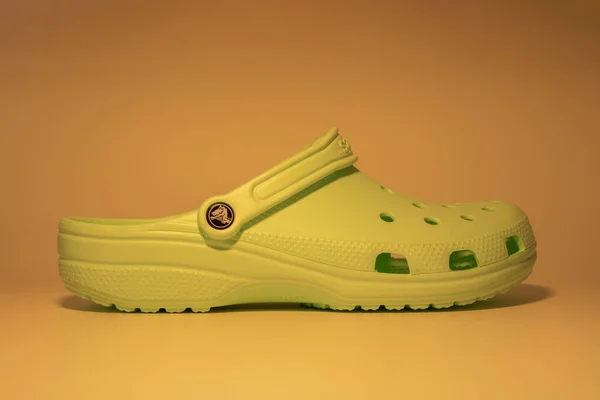 Bangkok Thailand Januari 2022 Grön Crocs Sandal Med Motiv Design — Stockfoto