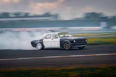 Pistte Retro Drift Car