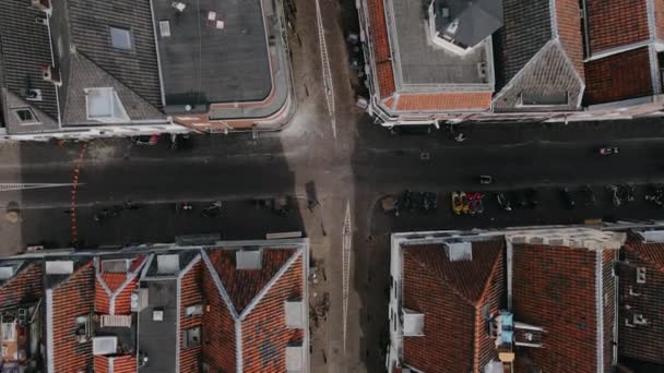 Drone Vista Casas Tijolo Vermelho Antiga Cidade Europeia Ruas Holandesas — Vídeo de Stock