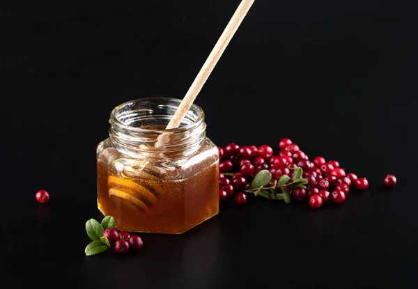 Lingonberries Leaves Fresh Honey Isolated Black Background Reflection — стоковое фото