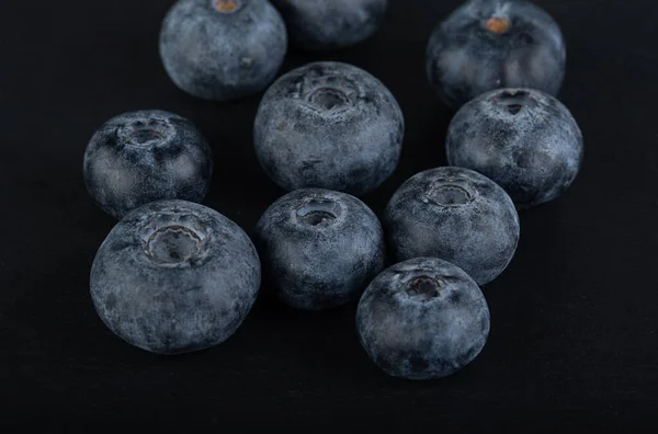 Blueberries Dew Drops Isolated White Background Close Blurred Background — Stock Photo, Image