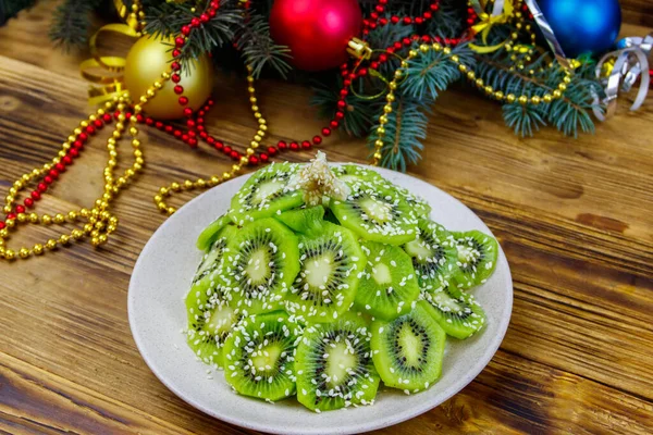 Christmas Tree Shaped Fruit Salad Christmas Decorations Wooden Table Creative — Stock Photo, Image