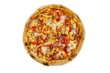 Beyaz arka planda izole edilmiş lezzetli taze pizza.