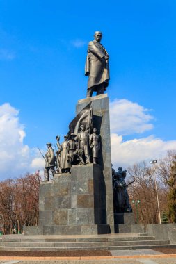 Ukrayna 'nın Kharkov kentindeki ünlü Ukraynalı şair Taras Şevçenko anıtı