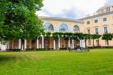 Rusya 'daki Pavlovsk Sarayı' nın mimari ve freskleri olan Gonzago 'nun dekore edilmiş galerisi.