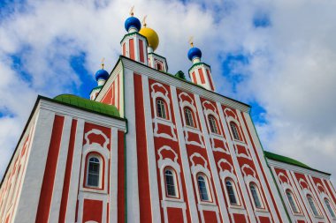 Rusya 'nın başkenti Temnikov' da Tanrı 'nın Doğumu Manastırı.