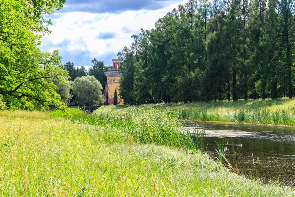 Torre Ruina Parque Catherine Tsarskoye Selo Pushkin Rusia — Foto de Stock