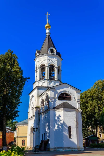 Дзвіниця Монастиря Різдва Теотокоса Власі Русь — стокове фото