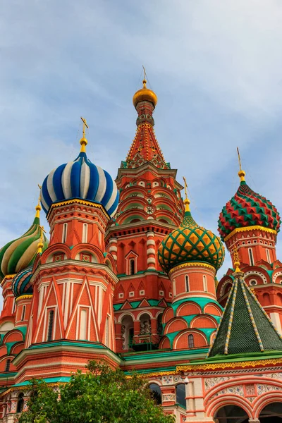 St. Moskova, Rusya 'daki Kızıl Meydan' daki Basil Katedrali