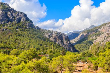 Türkiye 'nin Antalya ilindeki Taurus dağlarının manzarası