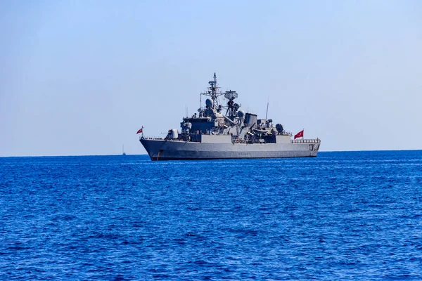 Turkish Navy Warship Sailing Mediterranean Sea Protection Water Borders Turkey — Stock Photo, Image