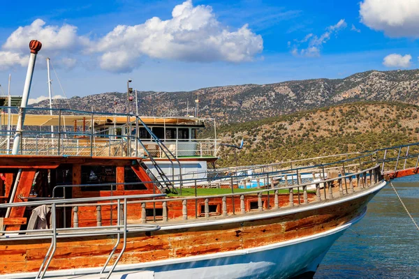 Λιμάνι Τουριστικά Σκάφη Στις Ακτές Της Μεσογείου Στην Τουρκία — Φωτογραφία Αρχείου