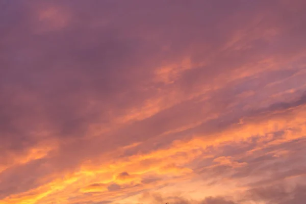 美しいカラフルな夕日の空 自然背景 — ストック写真