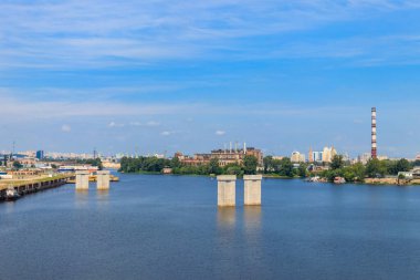 Kiev, Ukrayna 'daki nehir kargo limanı