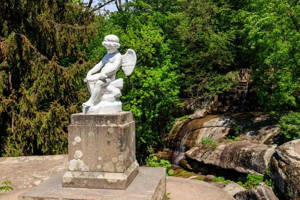 Estatua Cupido Parque Sofiyivka Uman Ucrania — Foto de Stock
