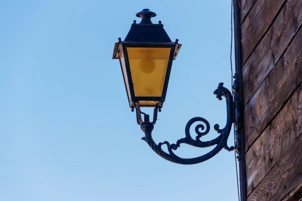 Vintage Iron Lantern House Wall — Stock Photo, Image