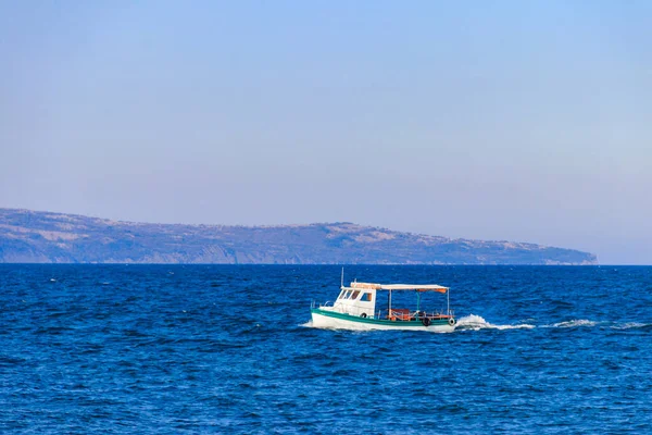 Barco Recreo Navegando Por Mar Negro Nessebar Bulgaria — Foto de Stock