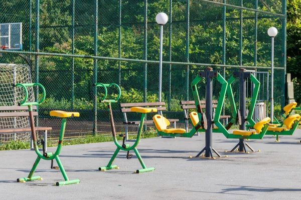 Fitnessgeräte Oder Trainingsgeräte Park — Stockfoto