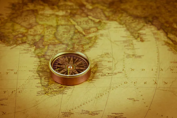 Compass Vintage World Map Retro Style — Stock Photo, Image