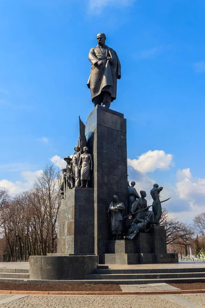 乌克兰哈尔科夫著名的乌克兰诗人塔拉斯 舍甫琴科纪念碑 — 图库照片