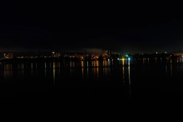 Vista Nocturna Del Río Dniéper Ciudad Dnipro Ucrania — Foto de Stock