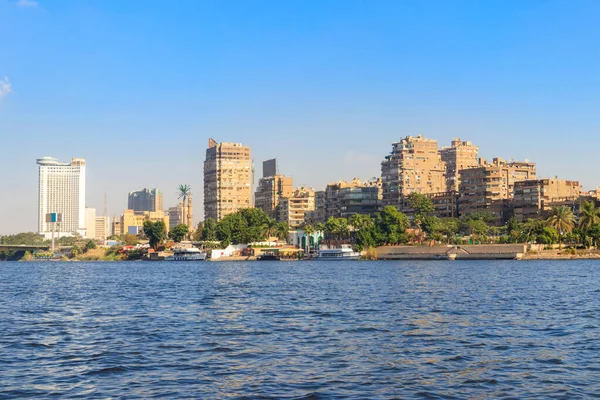 Mısır 'da Kahire şehri ve Nil nehri manzarası