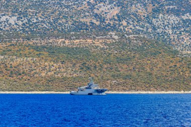 Türk donanma gemisi Akdeniz 'de yelken açıyor. Türkiye 'nin su sınırlarının korunması