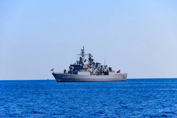 Turkish Navy Warship Sailing Mediterranean Sea Protection Water Borders Turkey — Stock Photo, Image