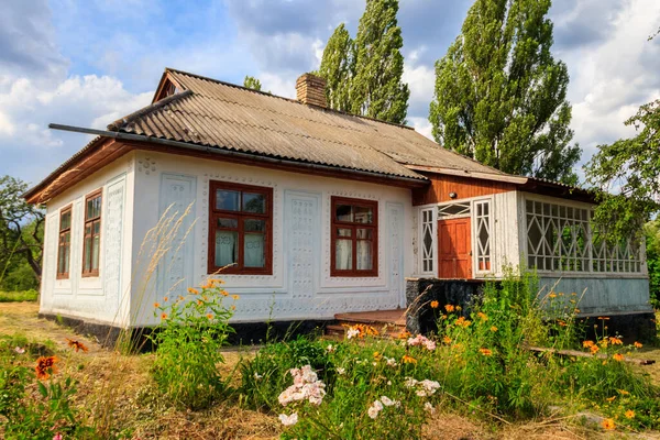 Klein Huis Het Oekraïense Dorp — Stockfoto
